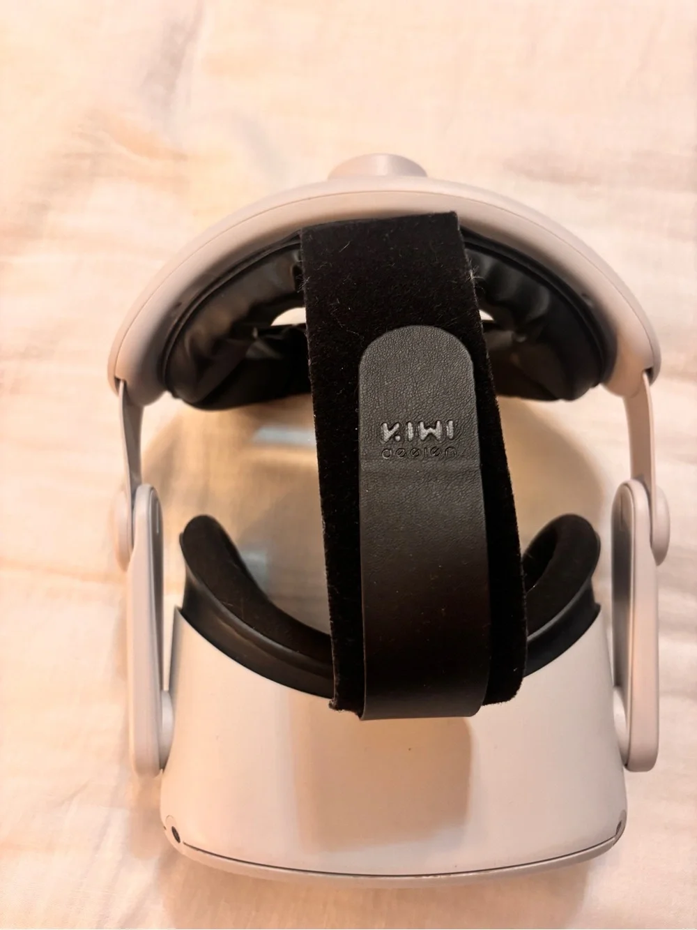 MOculus White VR Headset - Lightweight Virtual Reality Headset READ DESCRIPTION